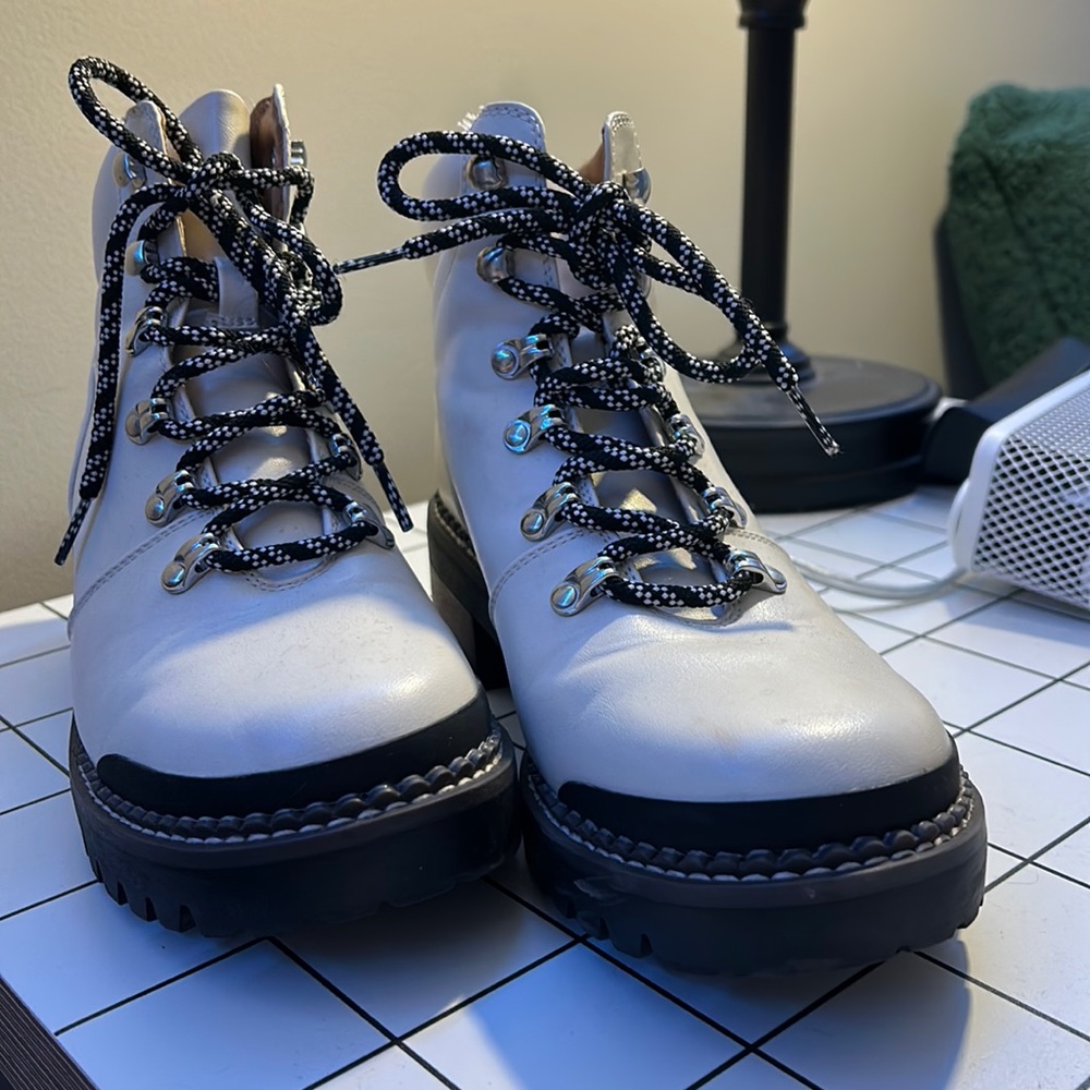 White Snow Boots